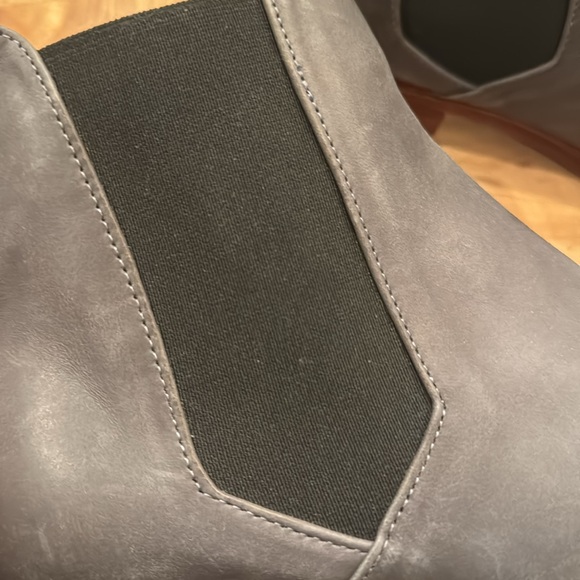 Root collective grey Chelsea boot excellent - Picture 6 of 10